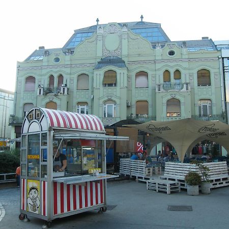 Hostel Nomad Novi Sad Exterior foto